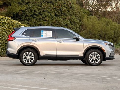 Used 2024 Honda CR-V LX image 9