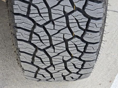 Used 2024 Ford Maverick Tremor w/ Tremor Off-Road Package image 13