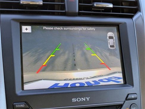 Used 2017 Ford Fusion Platinum image 25