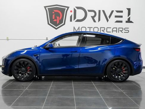 Used 2023 Tesla Model Y Performance image 16