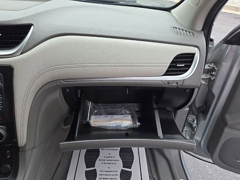 Used 2016 Chevrolet Traverse LTZ AWD/4WD image 46