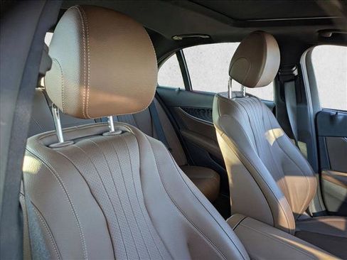 Used 2022 Mercedes-Benz E 350 Sedan image 13