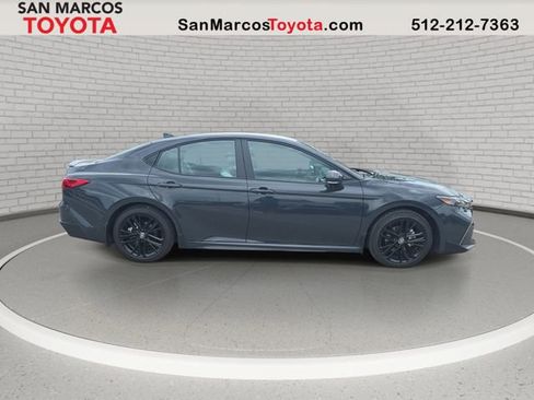 Used 2026 Toyota Camry SE w/ Convenience Package FWD image 5