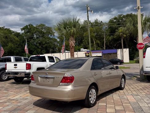 Used 2005 Toyota Camry LE FWD image 5