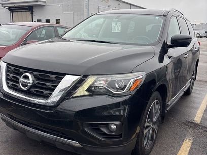 Used 2017 Nissan Pathfinder Platinum