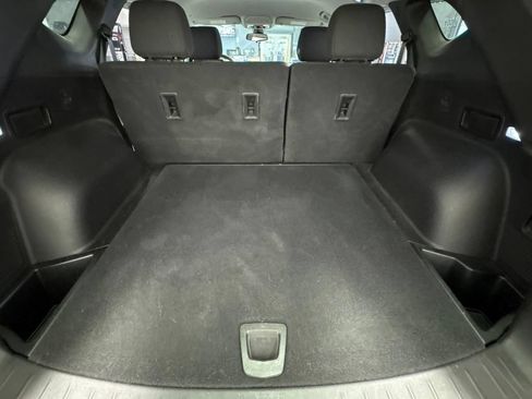 Used 2022 Chevrolet Blazer LT FWD image 27