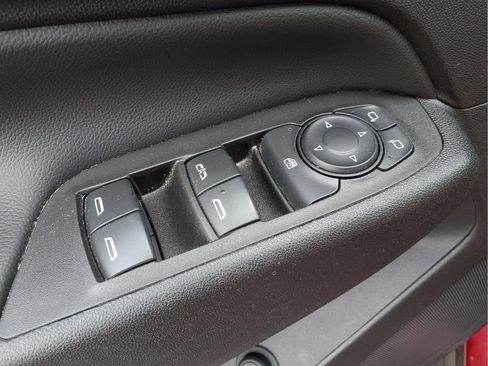 Used 2020 Chevrolet Equinox LT image 16