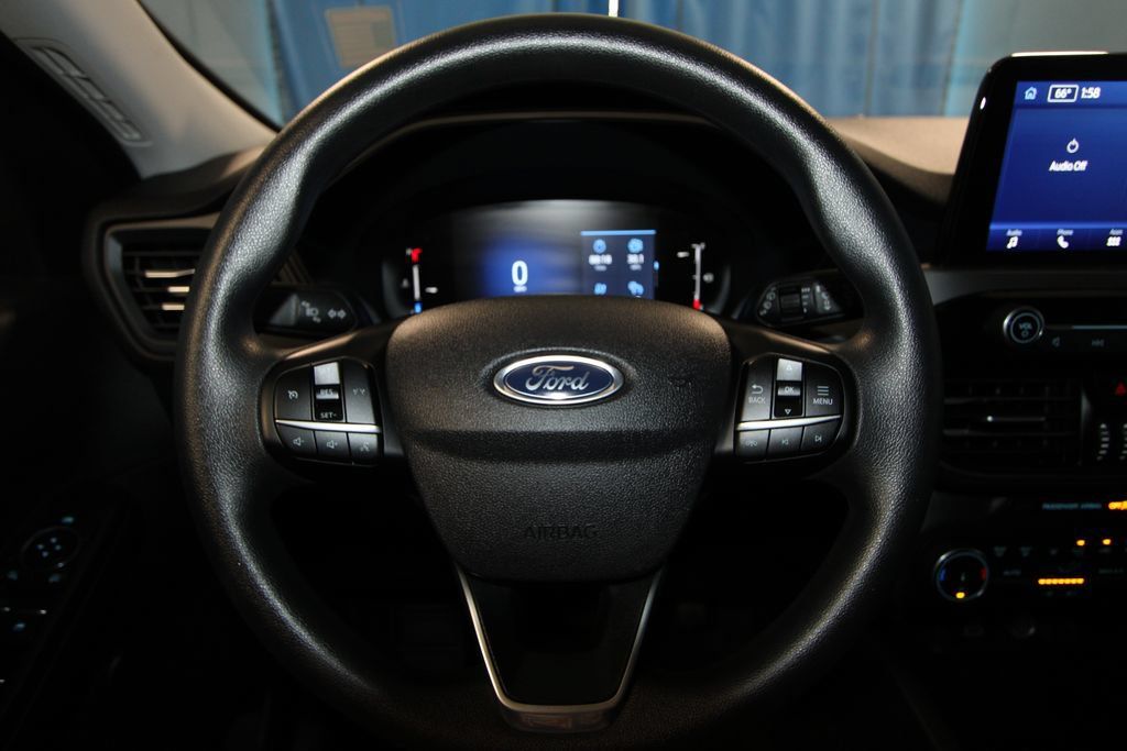 Used 2025 Ford Escape Active FWD image 11