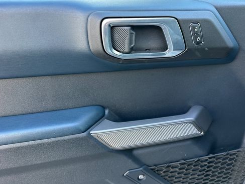 Used 2023 Ford Bronco Outer Banks image 11