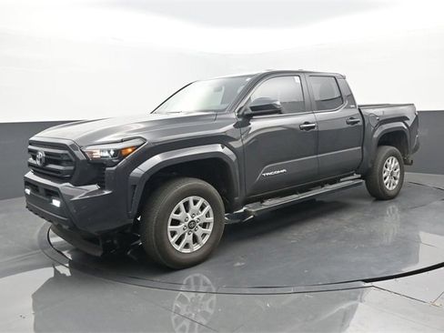Used 2024 Toyota Tacoma SR5 image 22