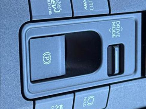 Certified 2024 Toyota Prius Prime image 22