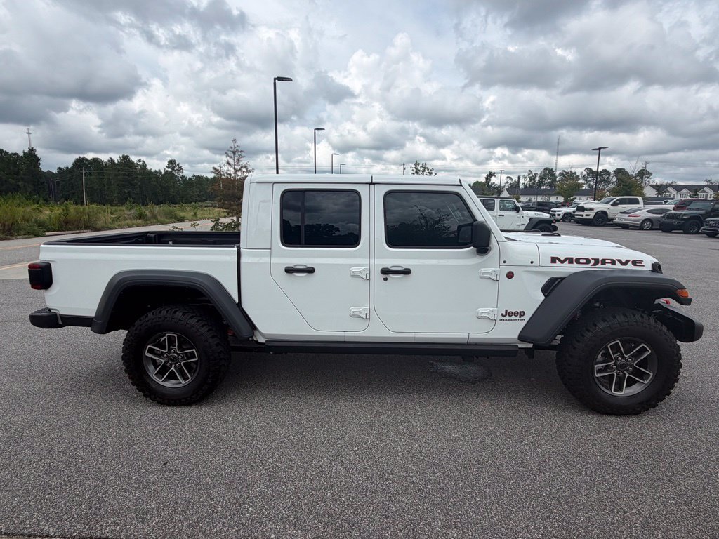 Certified 2025 Jeep Gladiator Mojave AWD/4WD image 20