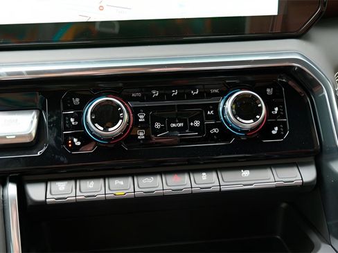 New 2026 GMC Sierra 3500 Denali Ultimate image 27