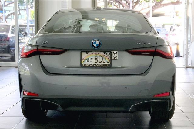 Used 2023 BMW i4 eDrive40 w/ Premium Package RWD image 4