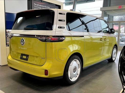 New 2025 Volkswagen ID. Buzz 1st Edition image 7