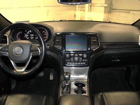 Used 2022 Jeep Grand Cherokee Limited w/ Trailer Tow Group IV image 9