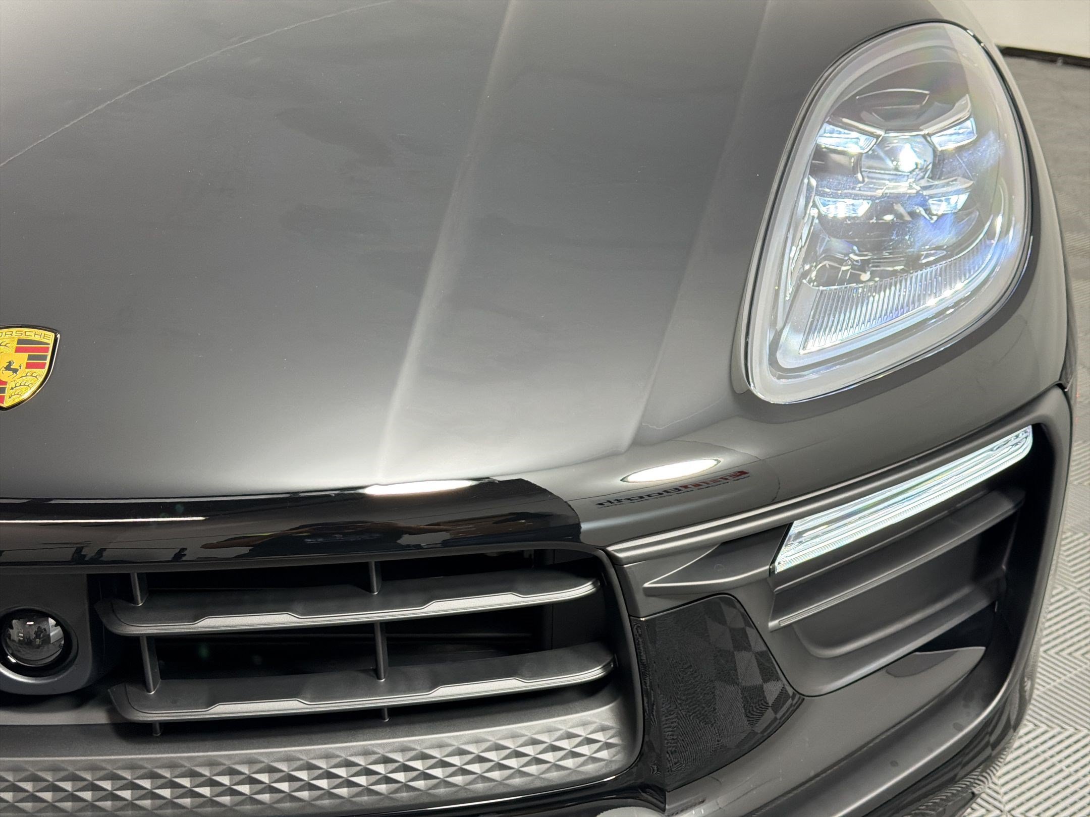 Used 2026 Porsche Macan AWD/4WD image 11