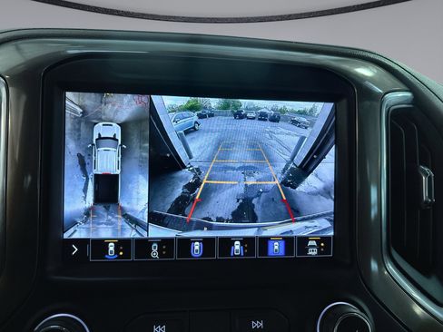 Used 2022 Chevrolet Silverado 2500 High Country w/ Z71 Off-Road Package image 27