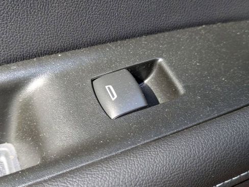 New 2026 Chevrolet Blazer LT w/ Convenience Package FWD image 23