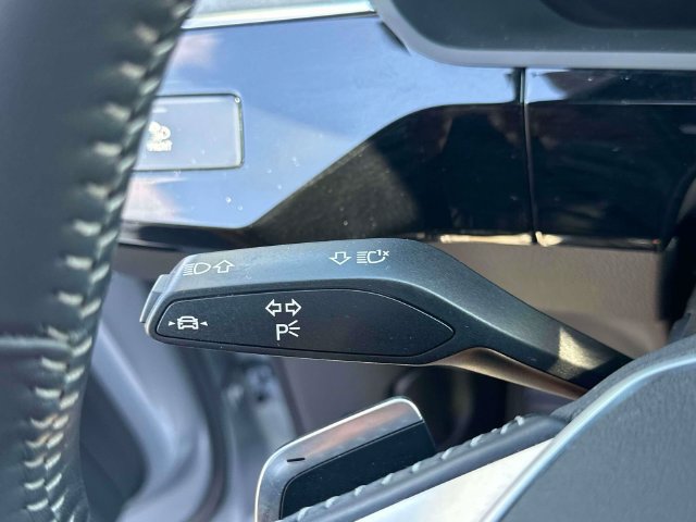 Used 2021 Audi e-tron Premium Plus w/ Premium Plus Package AWD/4WD image 26