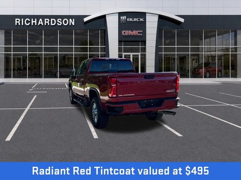 Used 2024 Chevrolet Silverado 2500 High Country w/ High Country Premium Package AWD/4WD image 3