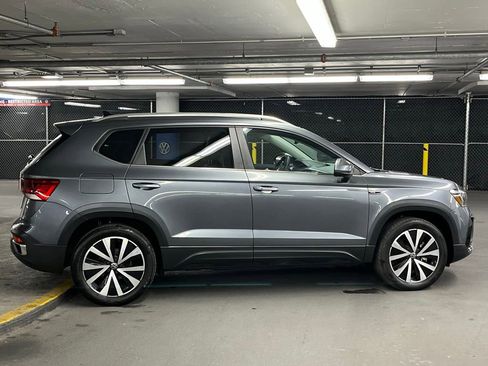 Used 2023 Volkswagen Taos SE AWD/4WD image 39