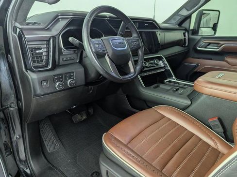 Used 2024 GMC Sierra 2500 Denali Ultimate w/ Snow Plow Prep/Camper Package image 11