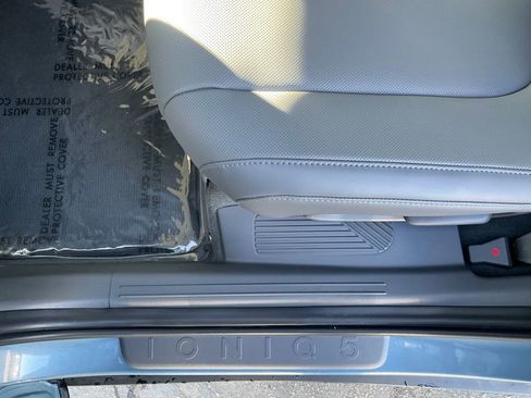 Used 2025 Hyundai Ioniq 5 SEL image 27