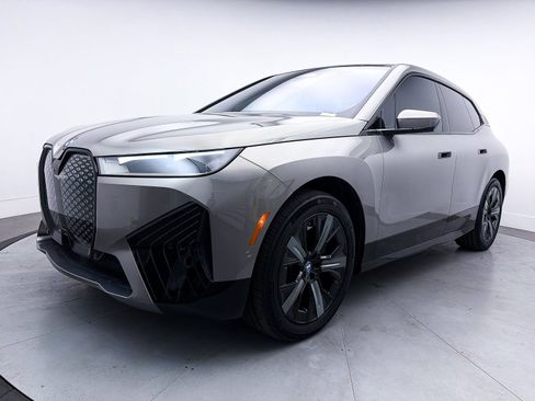 Used 2023 BMW iX xDrive50 w/ Sport Package image 14