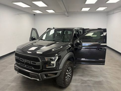Used 2019 Ford F150 Raptor w/ Equipment Group 802A Luxury image 23