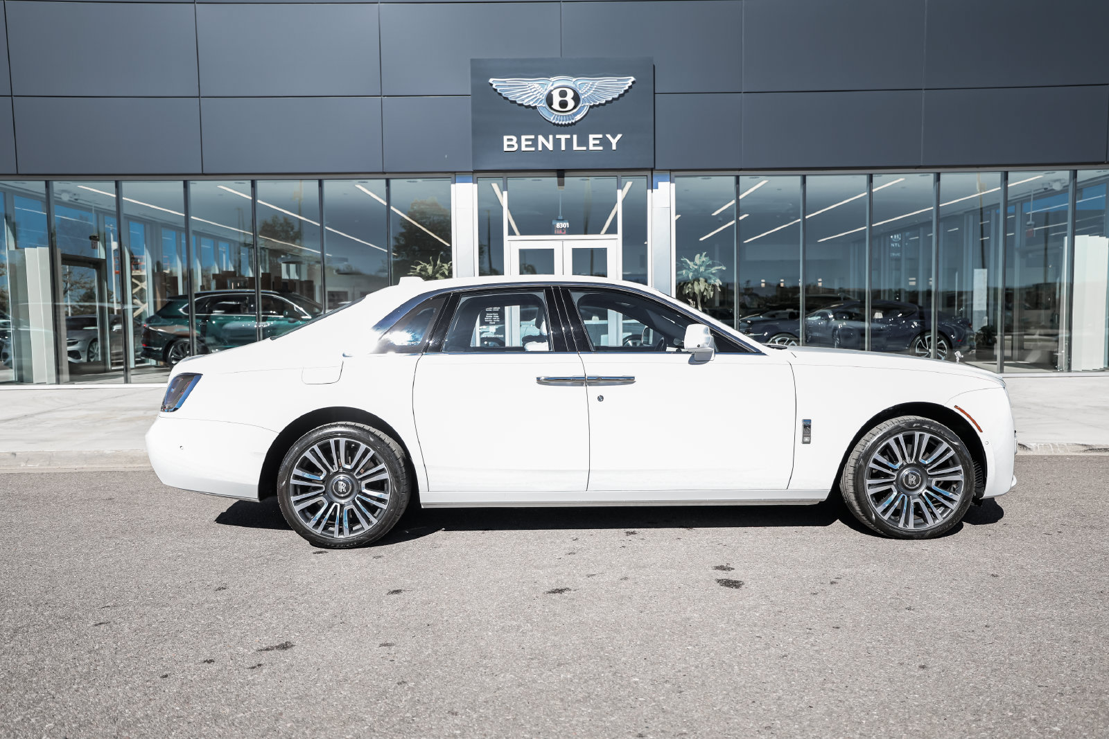 Used 2021 Rolls-Royce Ghost AWD/4WD image 14