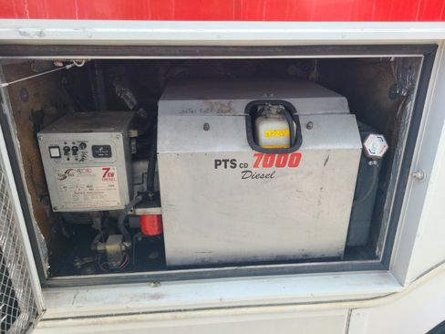 Used 1999 Ford E-450 and Econoline 450 image 31