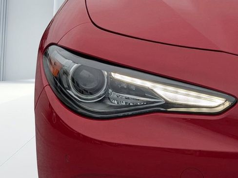 Used 2022 Alfa Romeo Giulia Ti w/ Active Assist Plus Package image 10