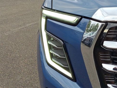 New 2026 GMC Yukon XL Elevation image 6