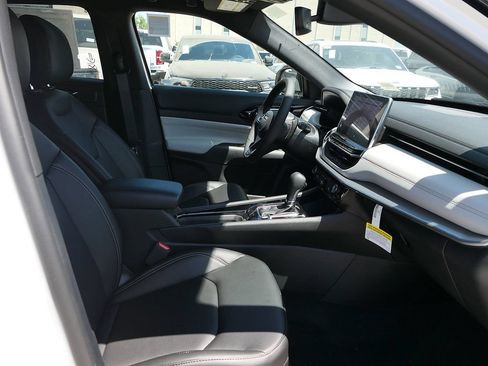 New 2026 Jeep Compass Limited w/ Sun, Sound & Navigation Group AWD/4WD image 24