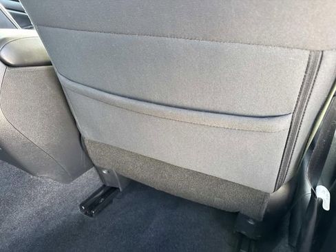 Used 2025 Nissan Altima 2.5 SV FWD image 22