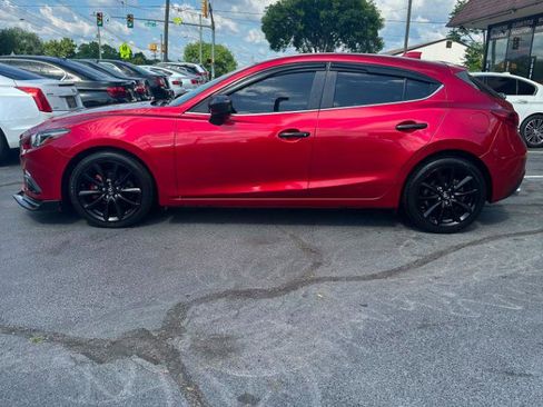 Used 2015 MAZDA MAZDA3 s Grand Touring w/ Technology Package FWD image 2