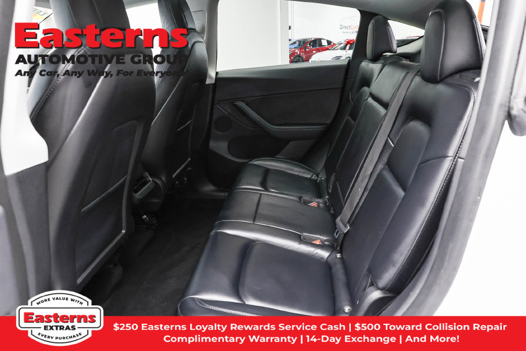 Used 2022 Tesla Model Y Long Range AWD/4WD image 17