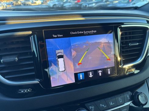 Used 2018 Chrysler Pacifica Touring-L Plus w/ Advanced Safetytec Group image 35