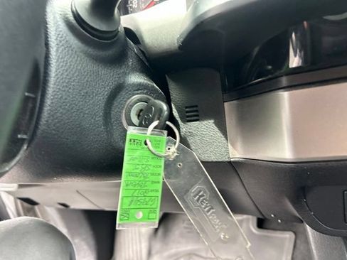 Used 2017 Toyota Tacoma SR RWD image 25