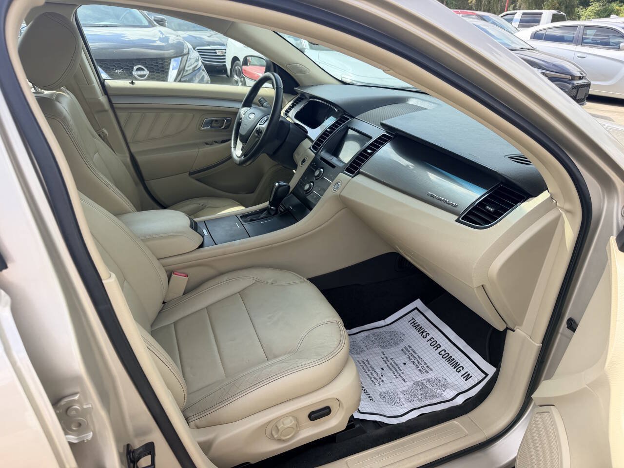 Used 2017 Ford Taurus SEL w/ Equipment Group 201A FWD image 20