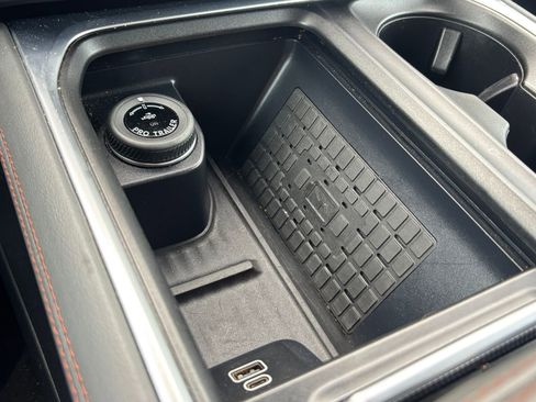 Used 2025 Ford Expedition Max Active AWD/4WD image 24