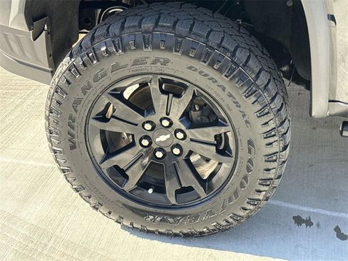 Used 2019 Chevrolet Colorado ZR2 w/ ZR2 Midnight Special Edition image 29