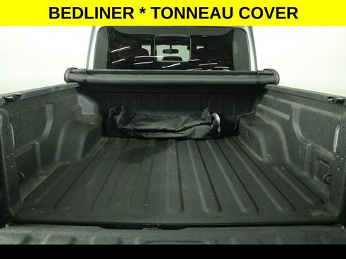 Used 2022 Jeep Gladiator Sport AWD/4WD image 7