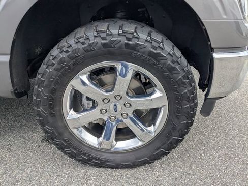 Used 2021 Ford F150 Lariat AWD/4WD image 10
