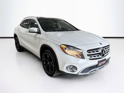 Used 2020 Mercedes-Benz GLA 250 GLA 250 w/ Premium Package image 3