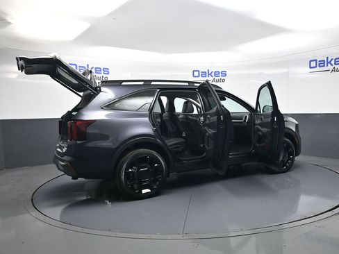 Certified 2025 Kia Sorento X-Line EX image 50