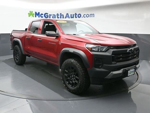 Used 2023 Chevrolet Colorado Trail Boss image 2