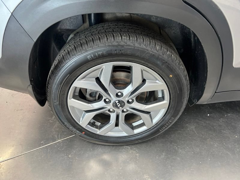 Certified 2024 Kia Seltos S AWD/4WD image 9
