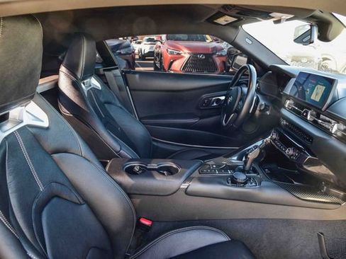 Used 2025 Toyota Supra image 16
